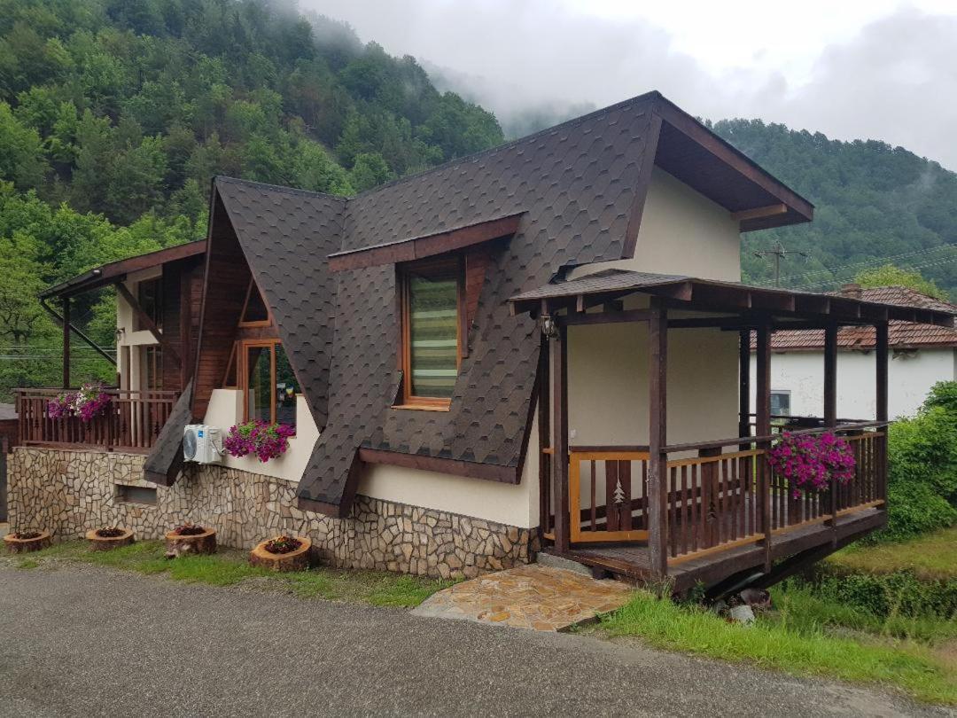 Casa Dexi 호텔 말라이아 외부 사진